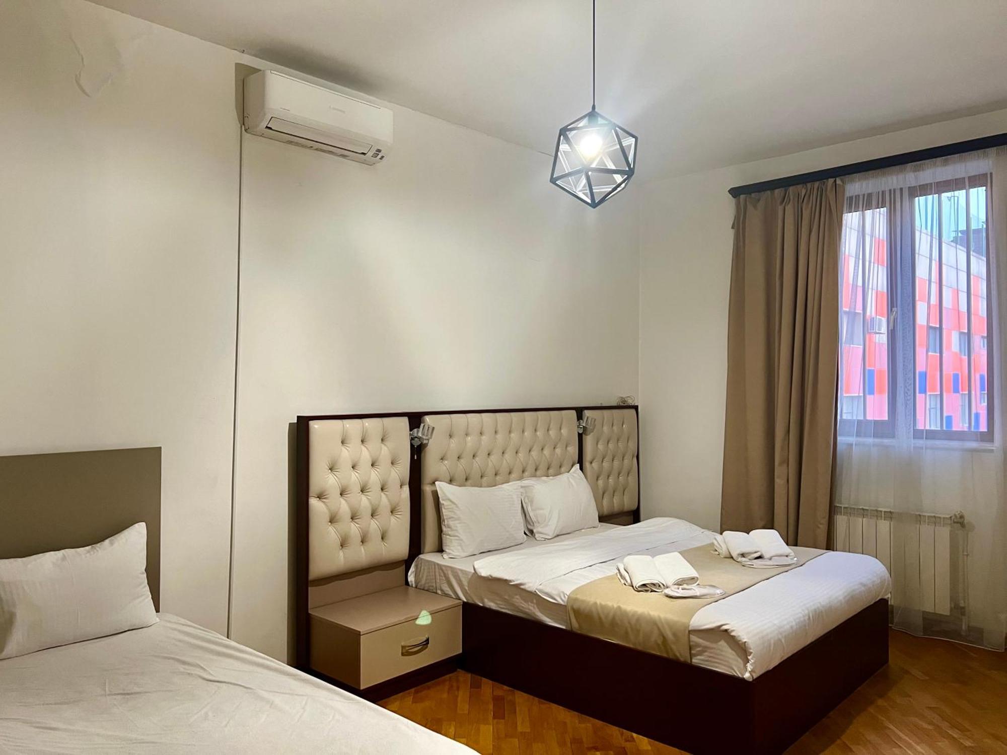 Family Hotel Yerevan Exterior photo