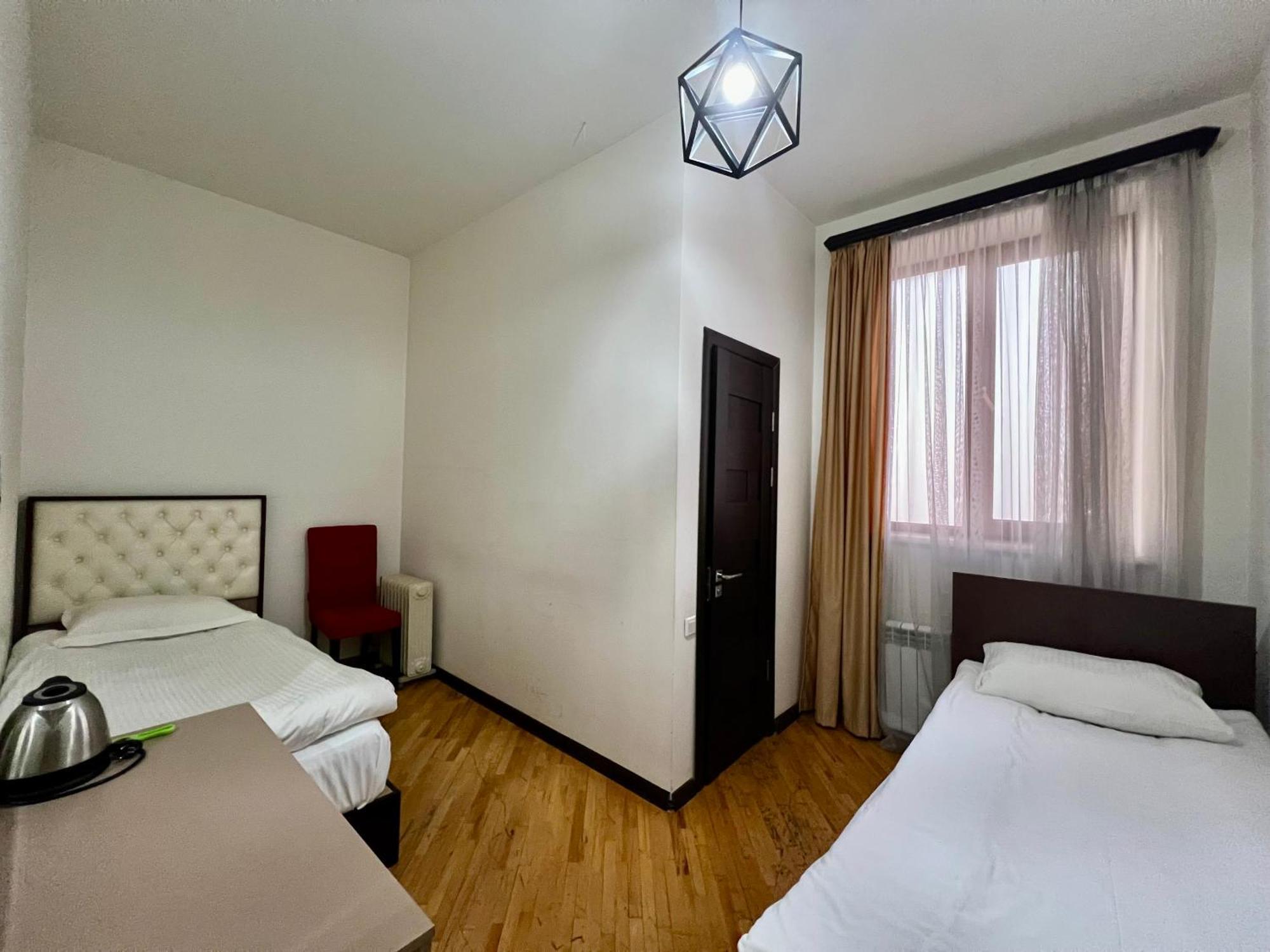 Family Hotel Yerevan Exterior photo